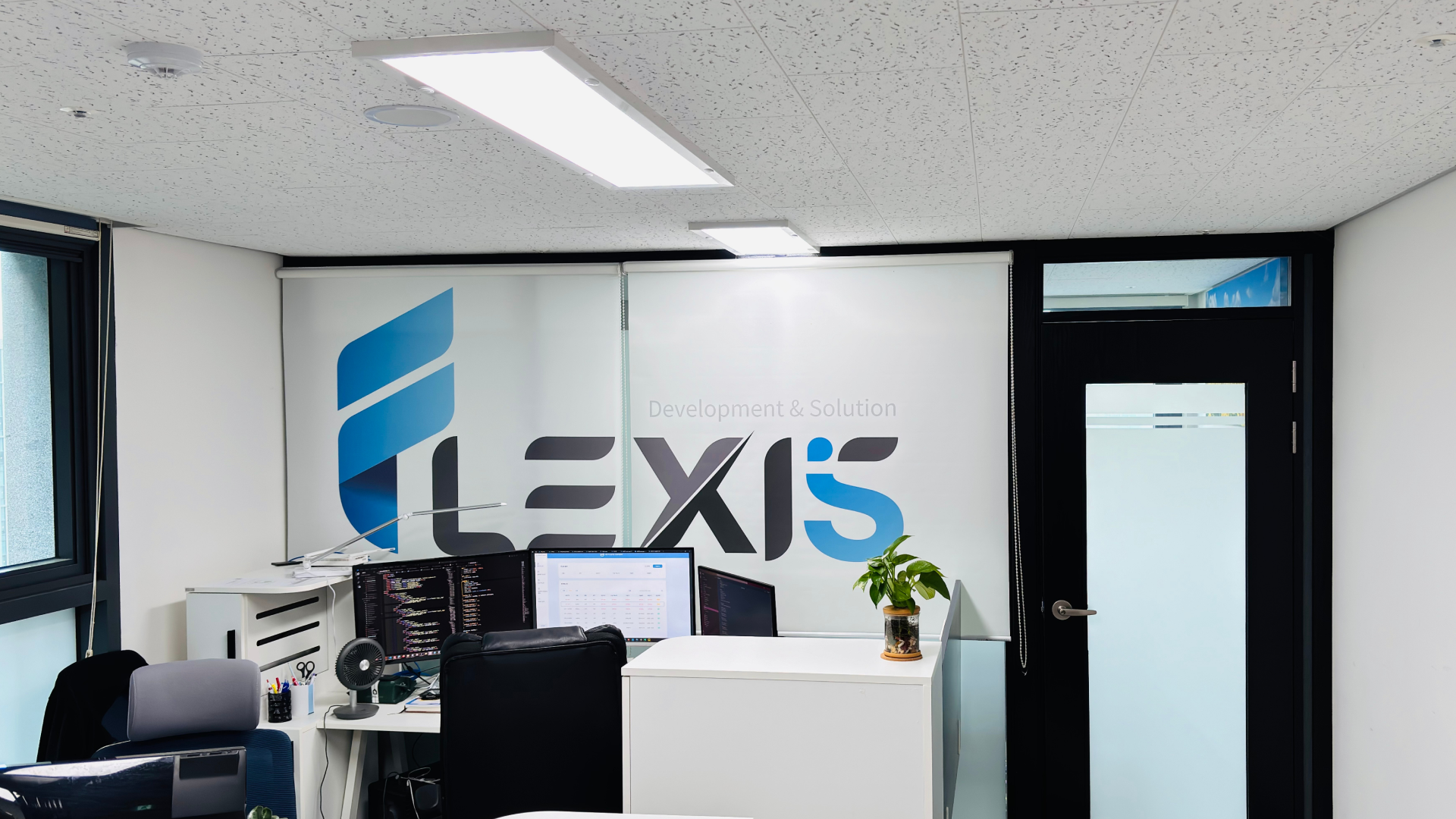 플렉시즈 회사 이미지2